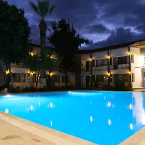 Artemis Yoeruek - Denizli Pamukkale